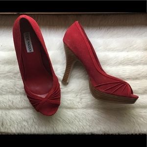 Steve Madden peep toe pumps